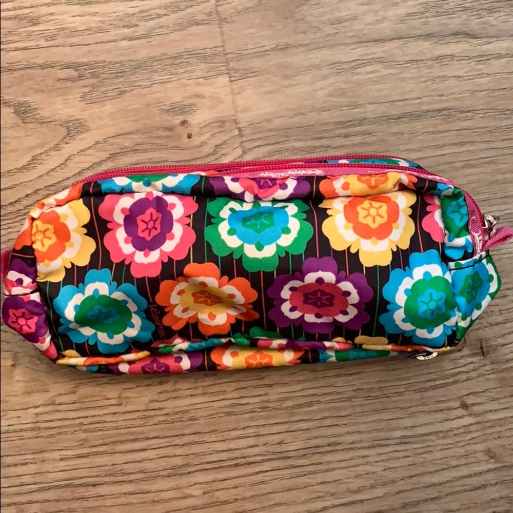 Floral print travel case